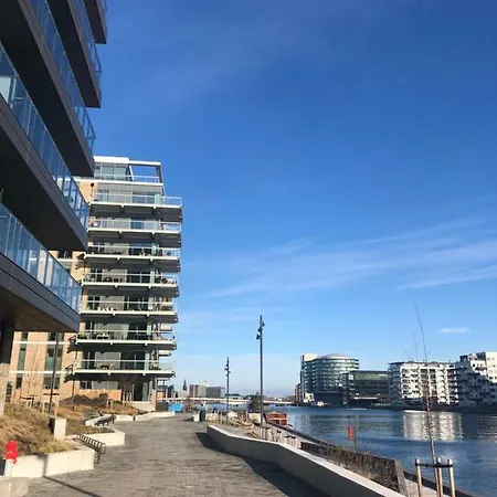 Laekker Lejlighed Med Havneudsigt *